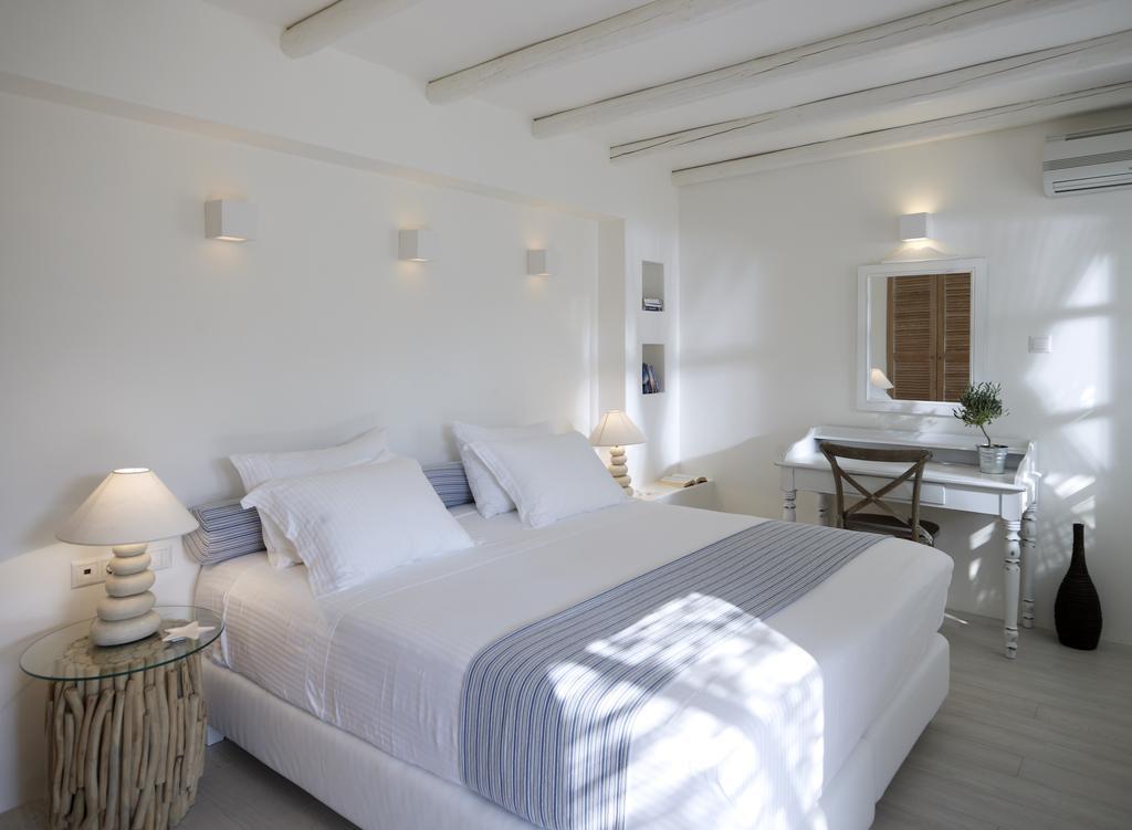 Villa Marandi Luxury Suites Stelida  Room photo